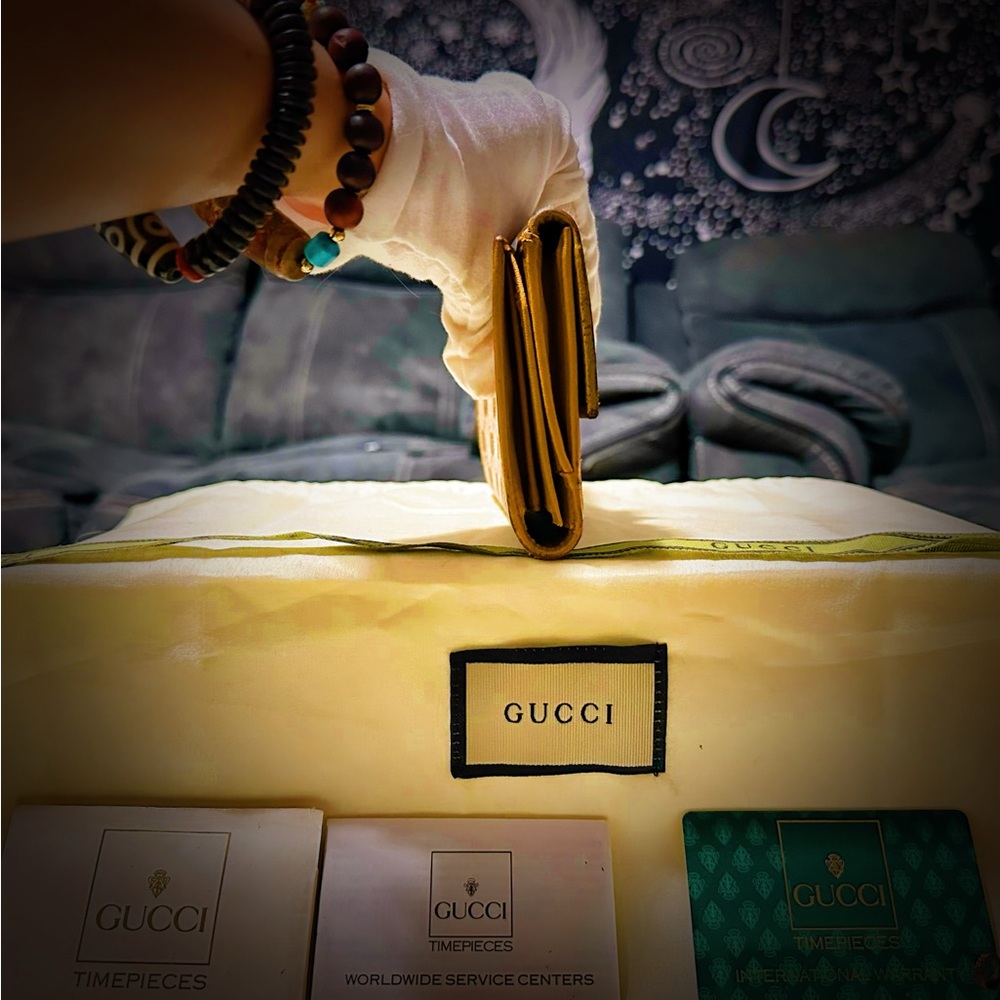 Authentic Vintage Gucci Beige and Brown Monogram Wallet ❌80% OFF SALE❌ - Picture 10 of 16